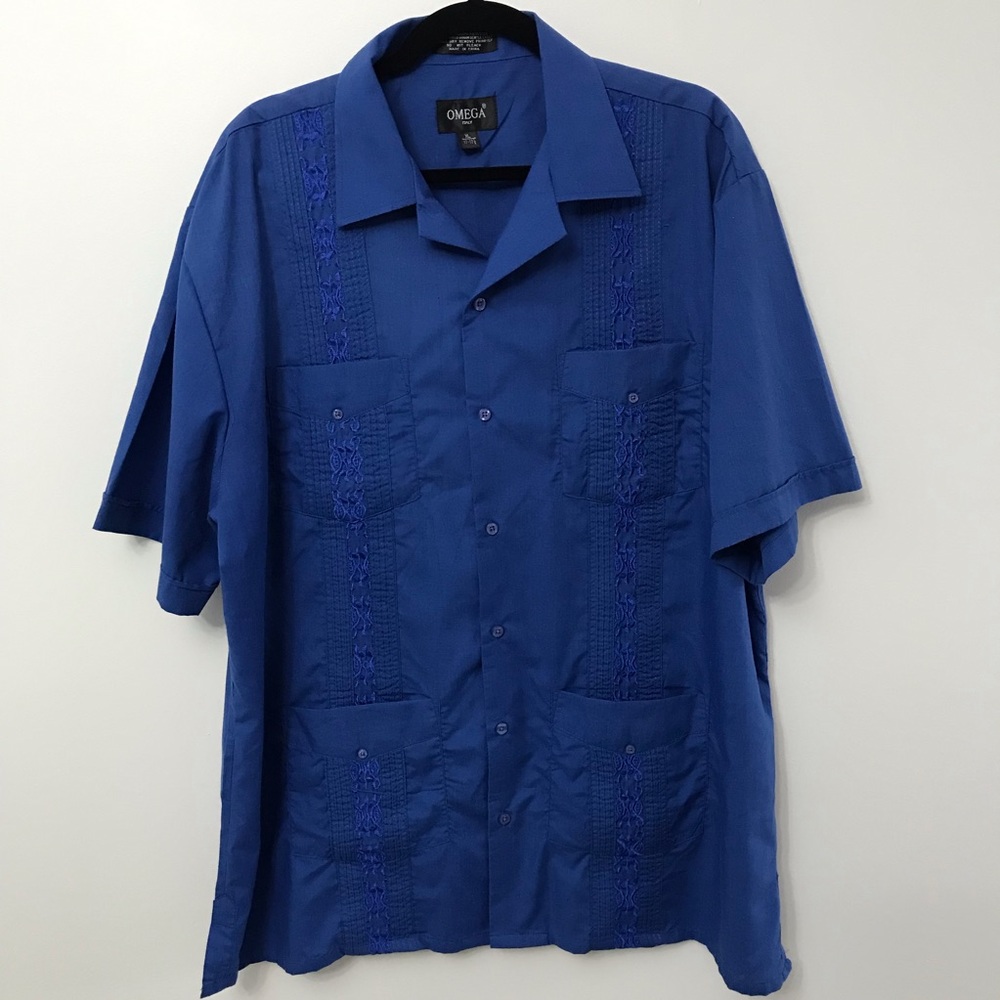 Blue short sleeve shirt